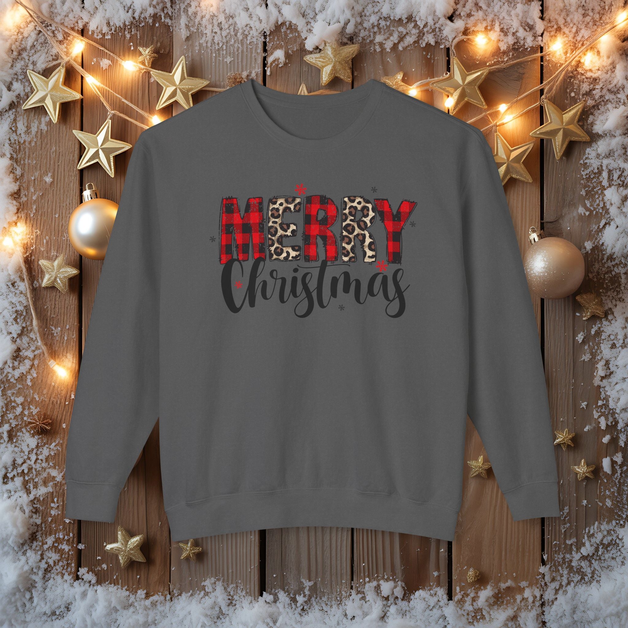 Merry Sweatshirt • Red Plaid & Leopard Print Christmas Sweater • Comfort Colors Crewneck • Trendy Holiday Sweatshirt for Women • Cute Winter Gift